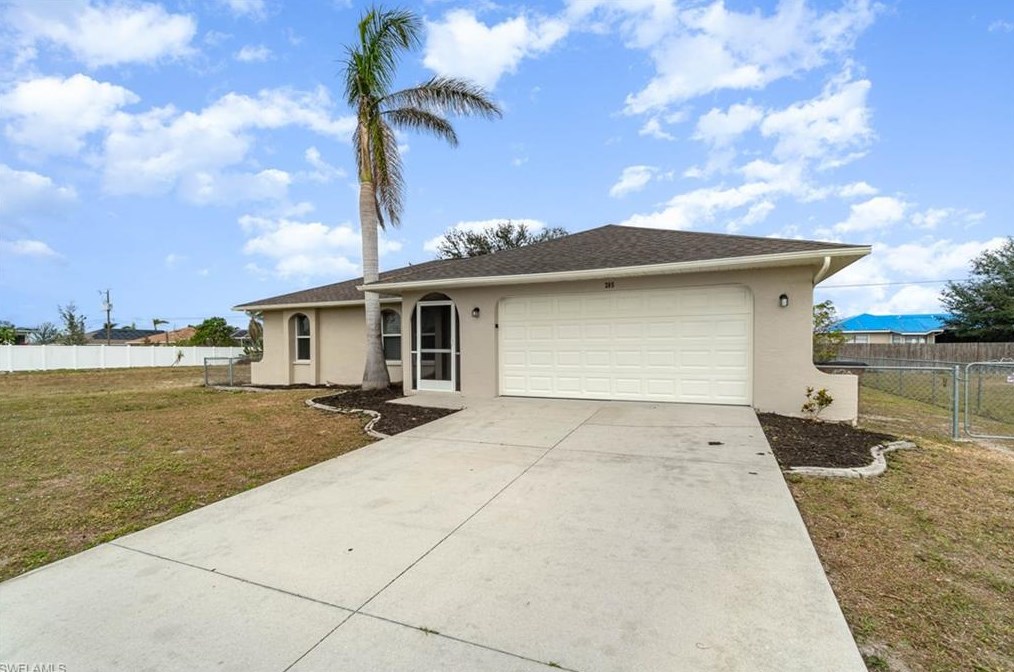 205 22nd St, Cape Coral FL  33990-4396 exterior