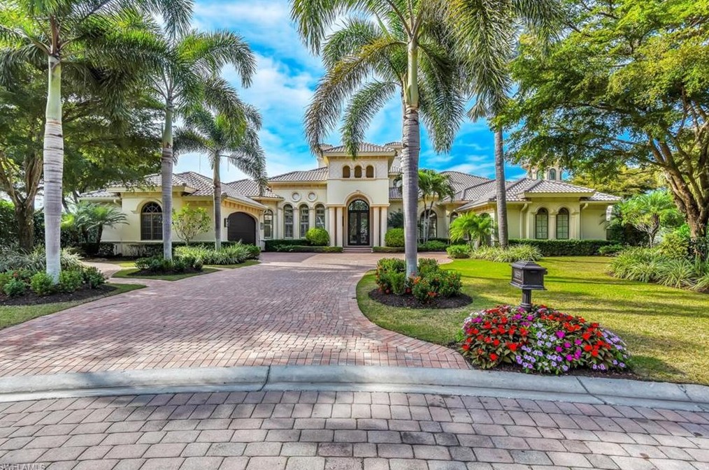 1659 Chinaberry Ct, Naples, FL 34105