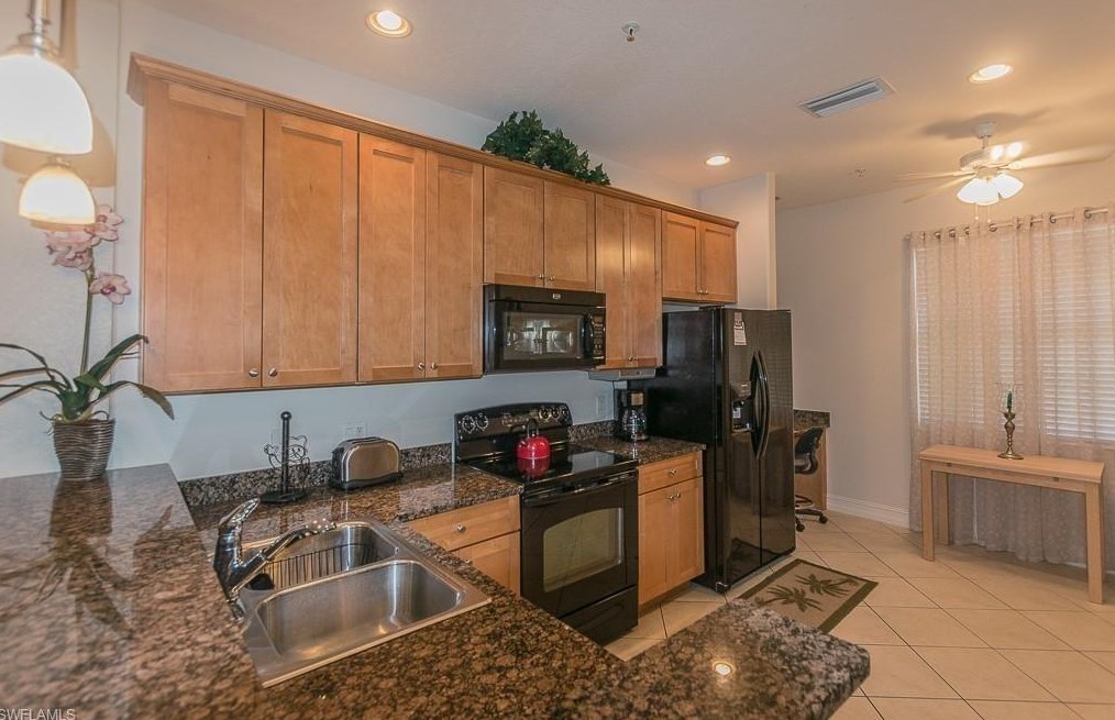 9102 Chula Vista St #113-2, Naples, FL 34113