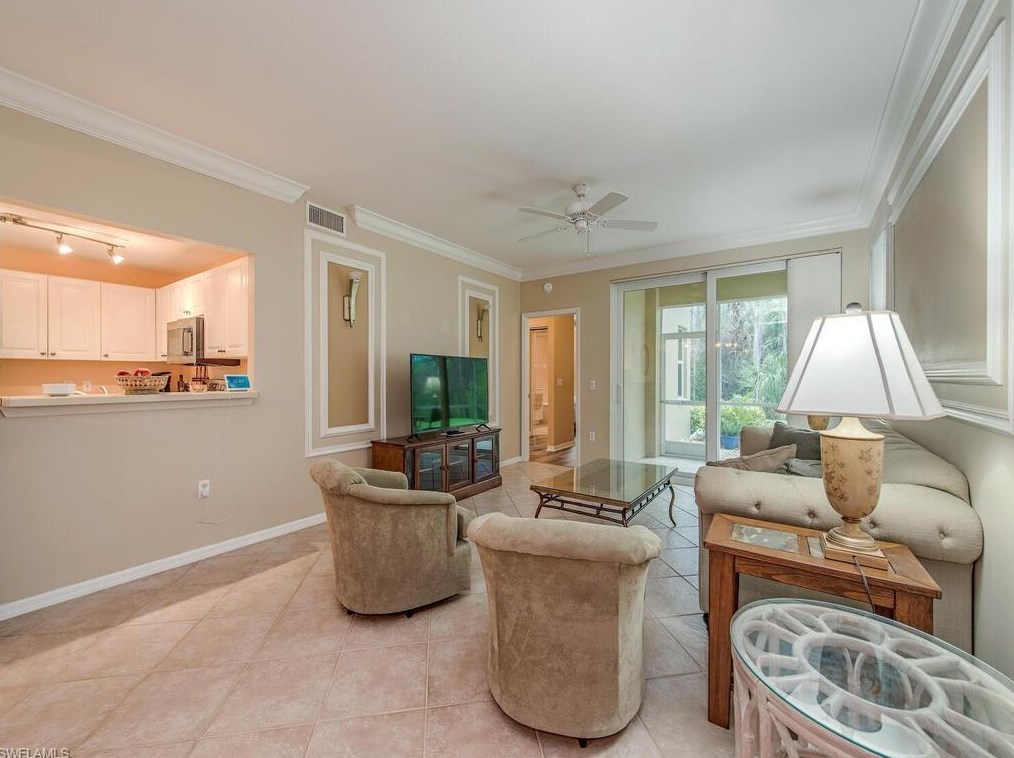 6765 Huntington Lakes Cir #102, Naples, FL 34119
