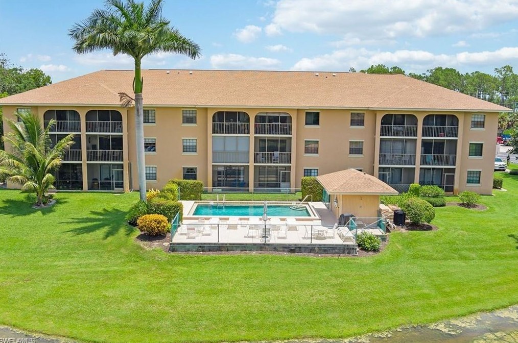 5535 Rattlesnake Hammock Rd #305, Naples, FL 34113