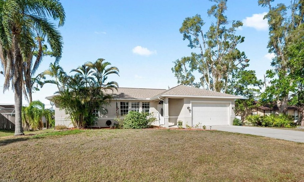 17384 Georgia Rd, Fort Myers, FL 33967-2865
