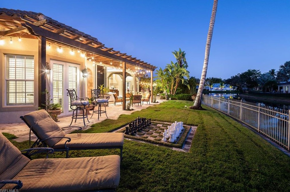 8057 Vera Cruz Way, Naples, FL 34109