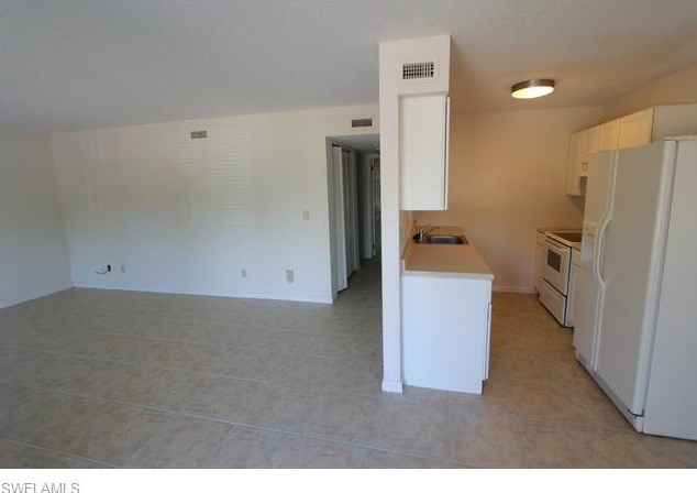 4621 Bayshore Dr Apt Q3, Naples, FL 34112
