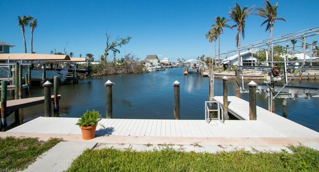 3450 First Ave, Saint James City, FL 33956