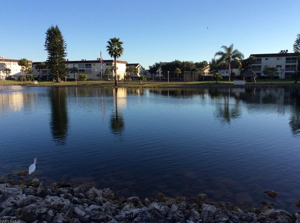 1004 Manatee Rd #h204, Naples, FL 34114