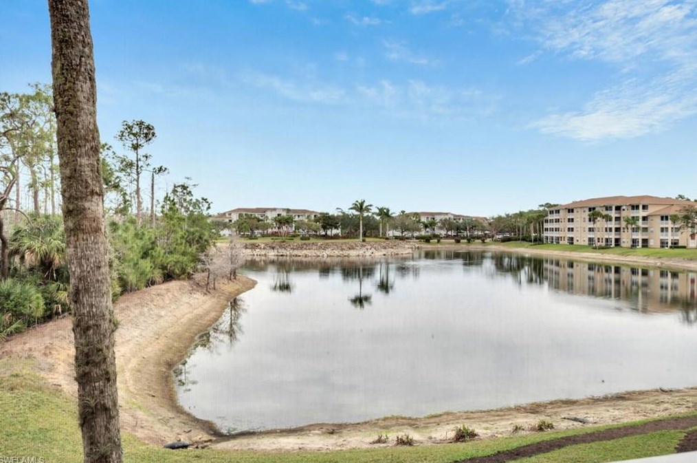 7525 Stoneybrook Dr #921, Naples, FL 34112
