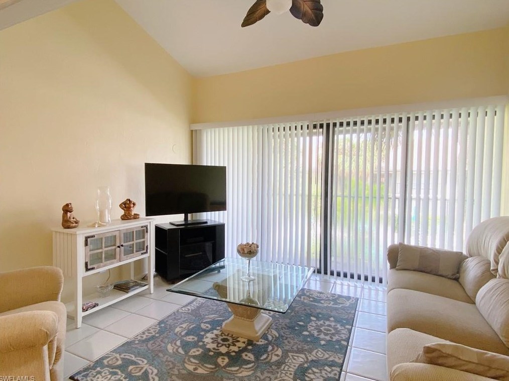 3360 10th St N #1207, Naples, FL 34103