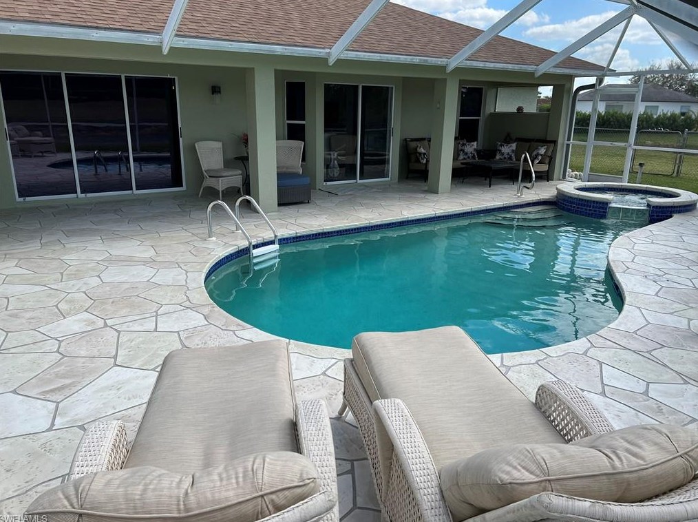 711 Cherry Blossom Ct, Naples, FL 34120