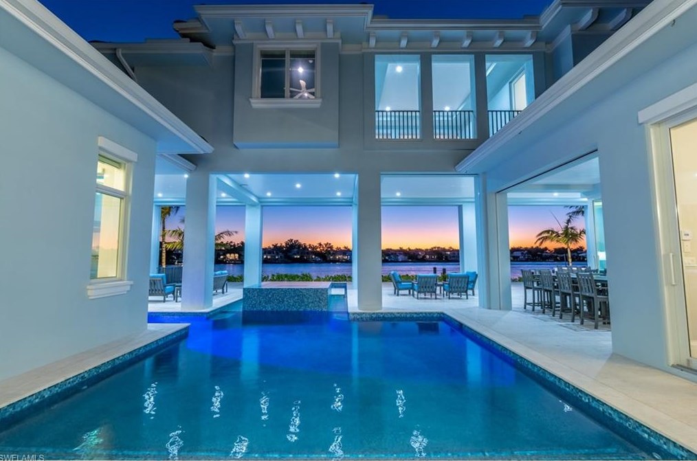 2649 Tarpon Rd, Naples, FL 34102