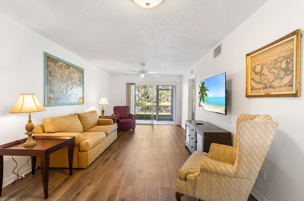 117 Wading Bird Cir #a-102, Naples, FL 34110