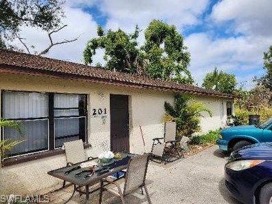 201 Charlotte Ave, Fort Myers, FL 33916-3608