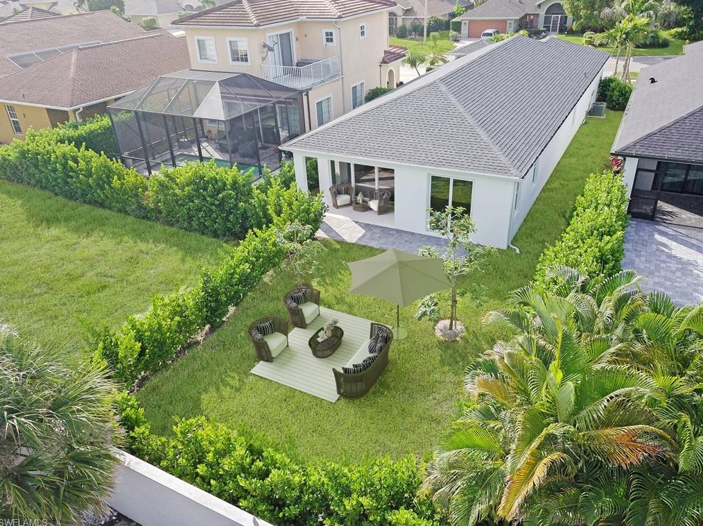 3736 Kent Dr, Naples, FL 34112