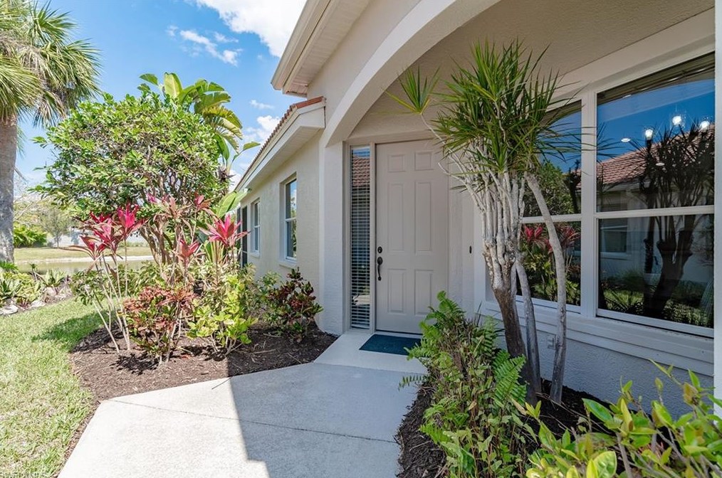 8471 Bent Creek Way, Naples, FL 34114