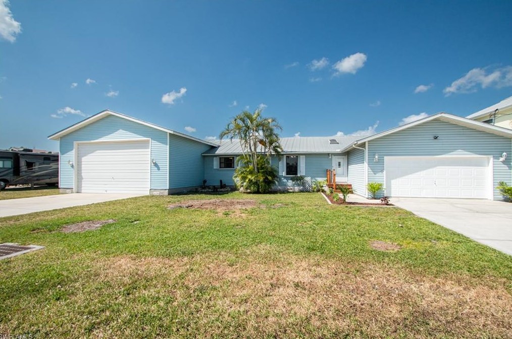 1965 Bahama Ave, Fort Myers, FL 33905-2039