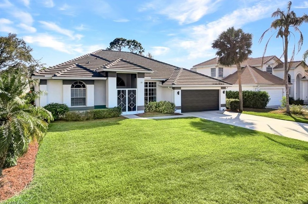 6661 Huntley Ln N, Naples, FL 34104