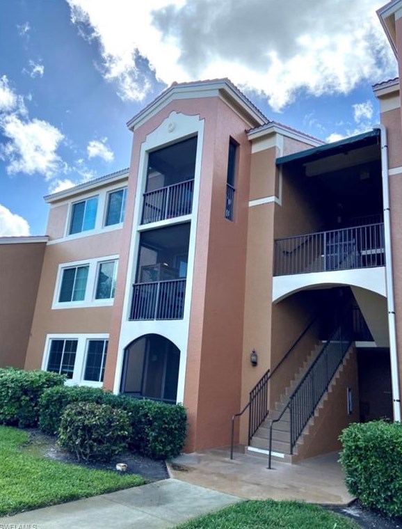 1235 Reserve Way #5-206, Naples, FL 34105