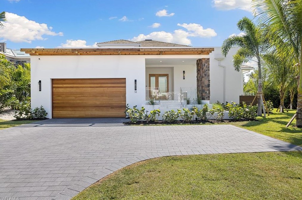 14 Sabre Ln, Naples, FL 34102