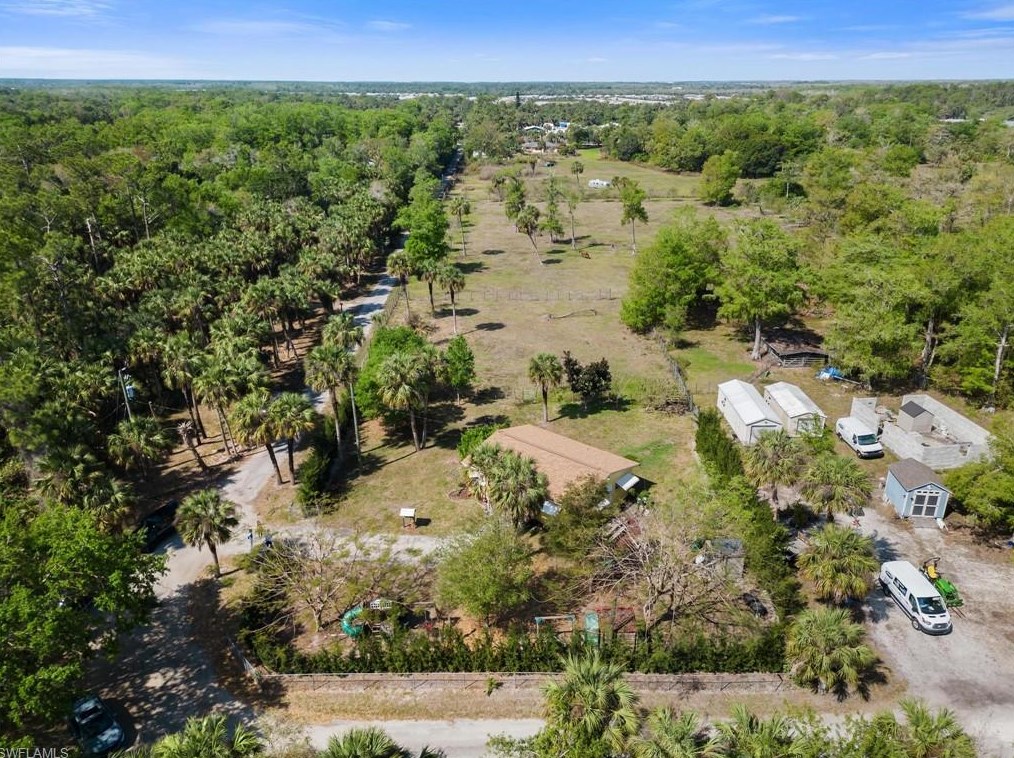 921 Cypress Dr, Naples, FL 34120