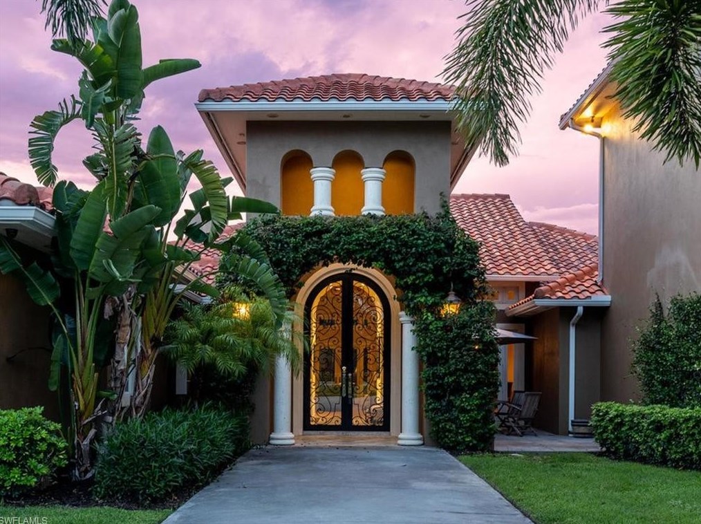 7055 Sandalwood Ln, Naples, FL 34109