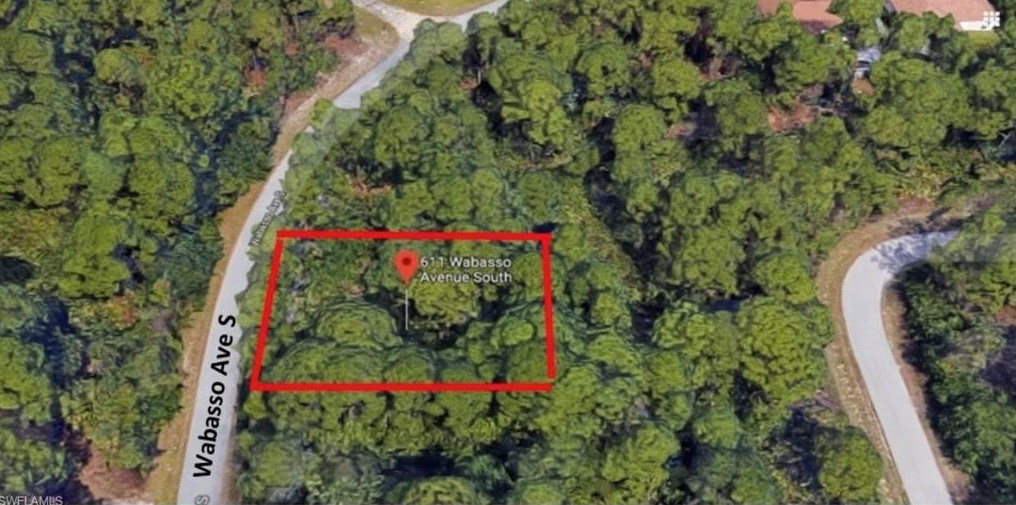 611 Wabasso Ave S, Lehigh Acres, FL 33974