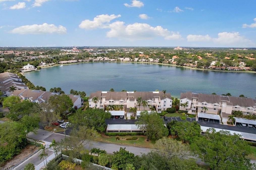 2651 Citrus Lake Dr #d-303, Naples, FL 34109