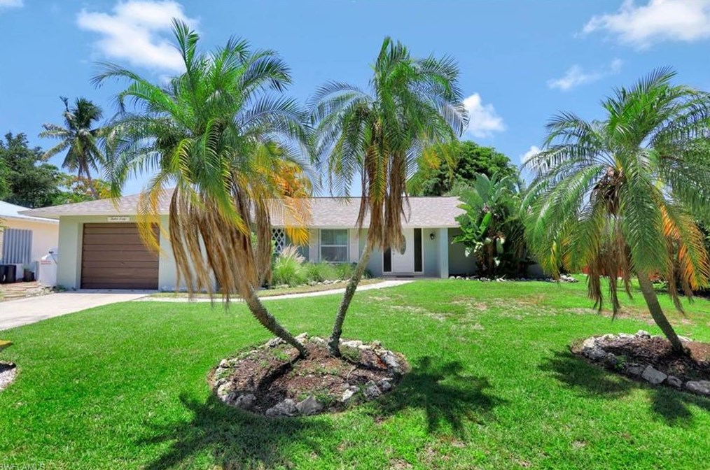 1260 Skylark Ave, Marco Island, FL 34145