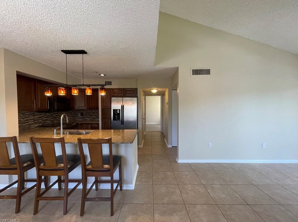 1195 Wildwood Lakes Blvd #6-208, Naples, FL 34104