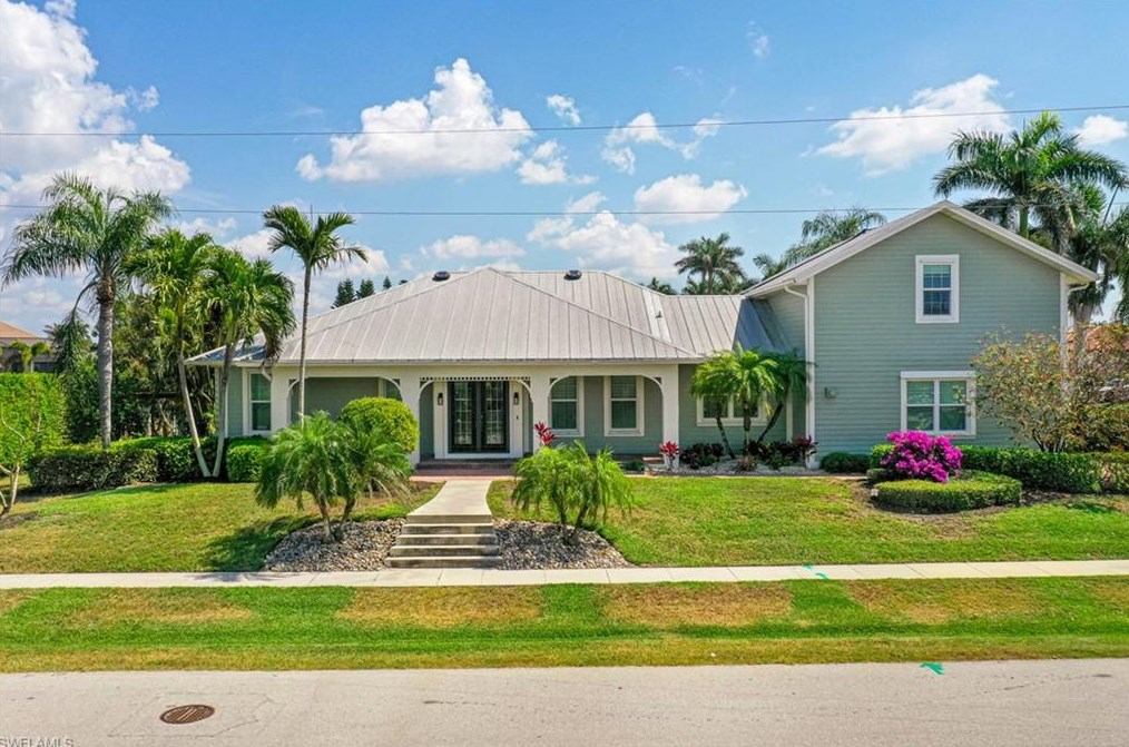 1767 Hummingbird Ct, Marco Island, FL 34145