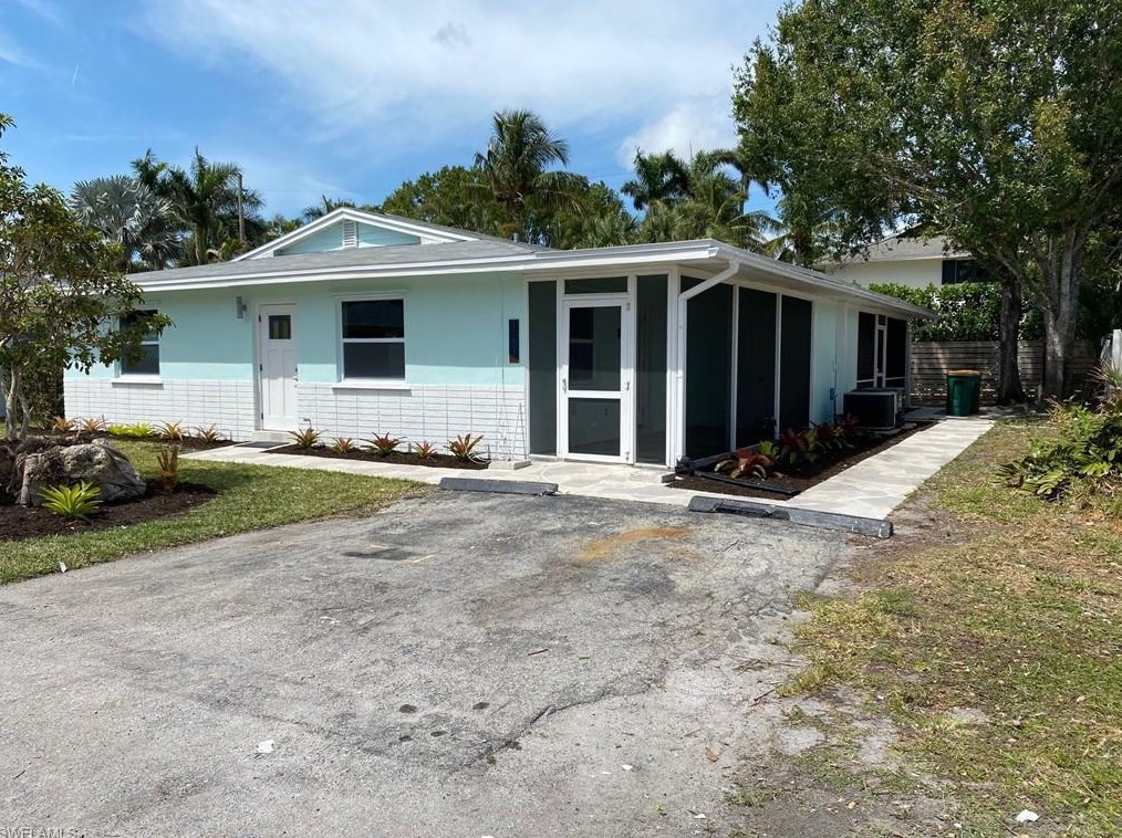 1751 Smugglers Cv, Naples, FL 34112