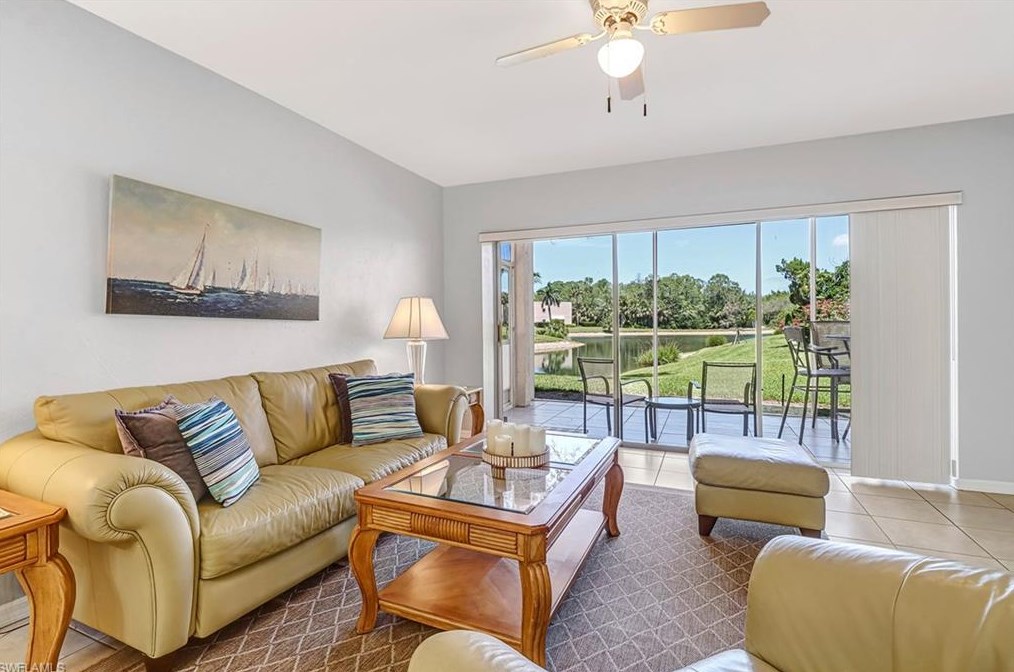 4717 Via Carmen #19, Naples, FL 34105