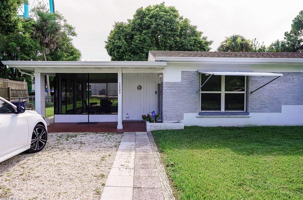 1803 Beachwood Dr, Fort Myers, FL 33903