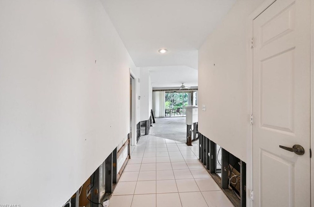 729 Wiggins Lake Dr #102, Naples, FL 34110