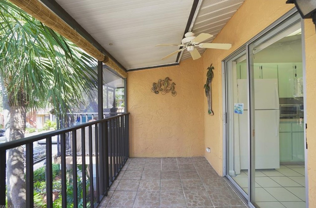 4090 Looking Glass Ln #4, Naples, FL 34112