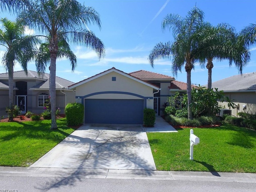 13110 Lake Meadow Dr, Fort Myers, FL 33913