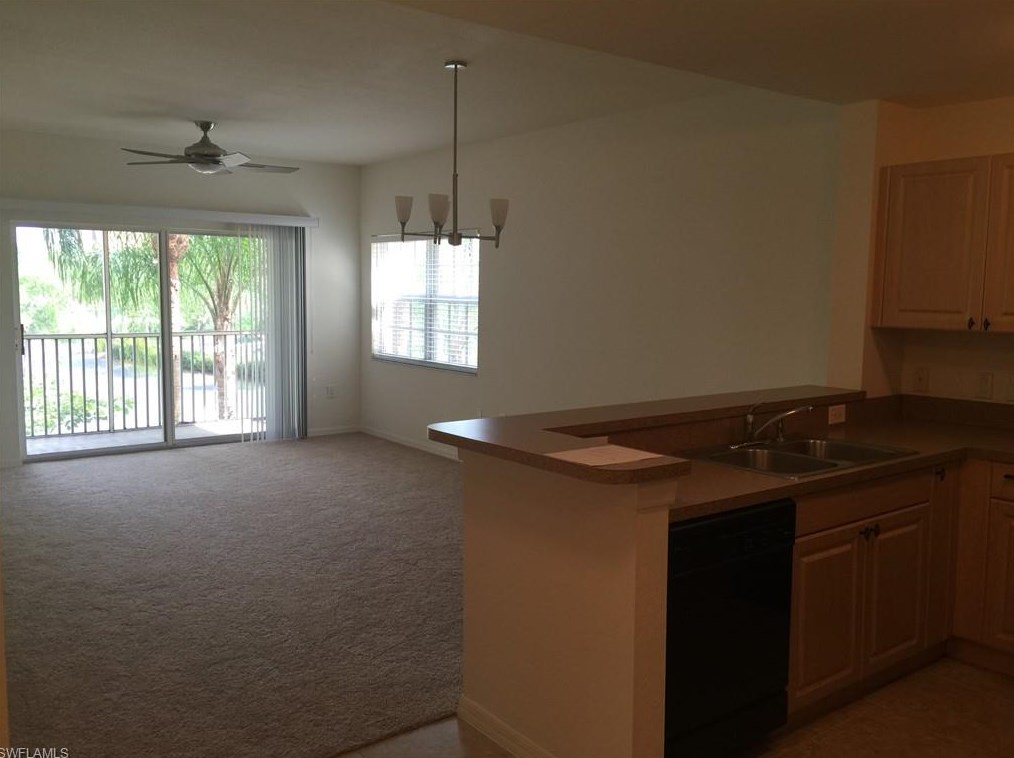 4500 Botanical Place Cir Apt 206, Naples, FL 34112