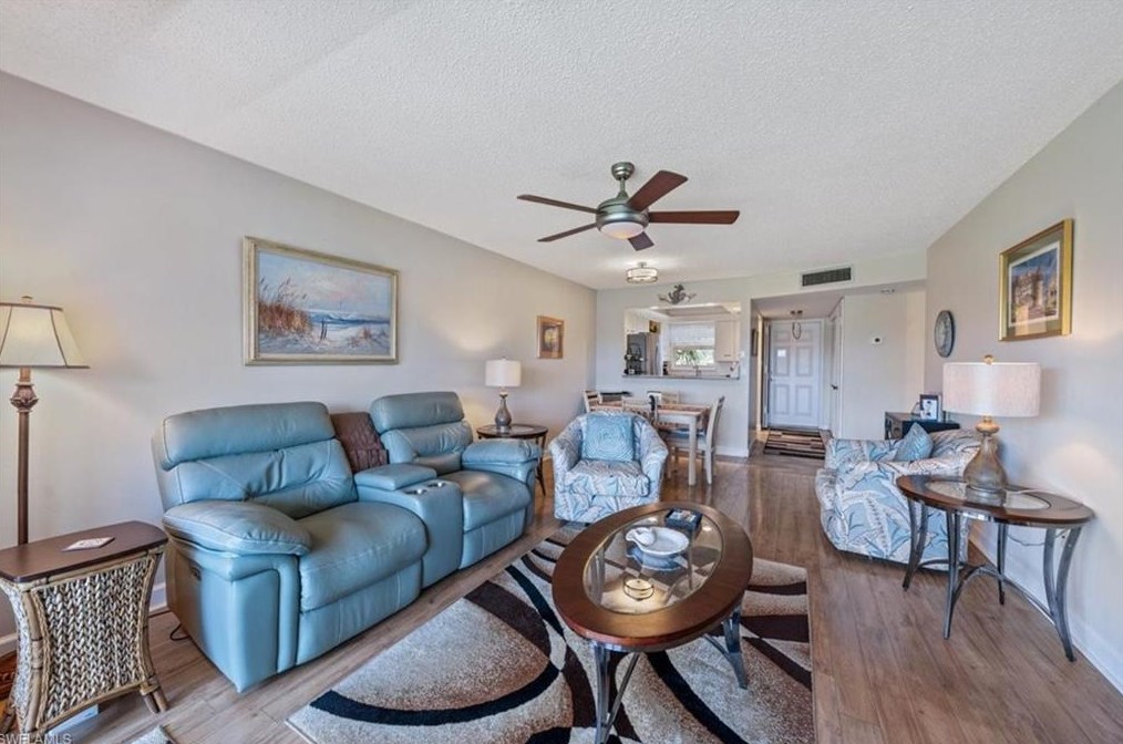 175 Turtle Lake Ct #301, Naples, FL 34105