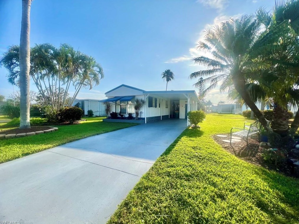 501 Cape Florida Ln, Naples, FL 34104-4146