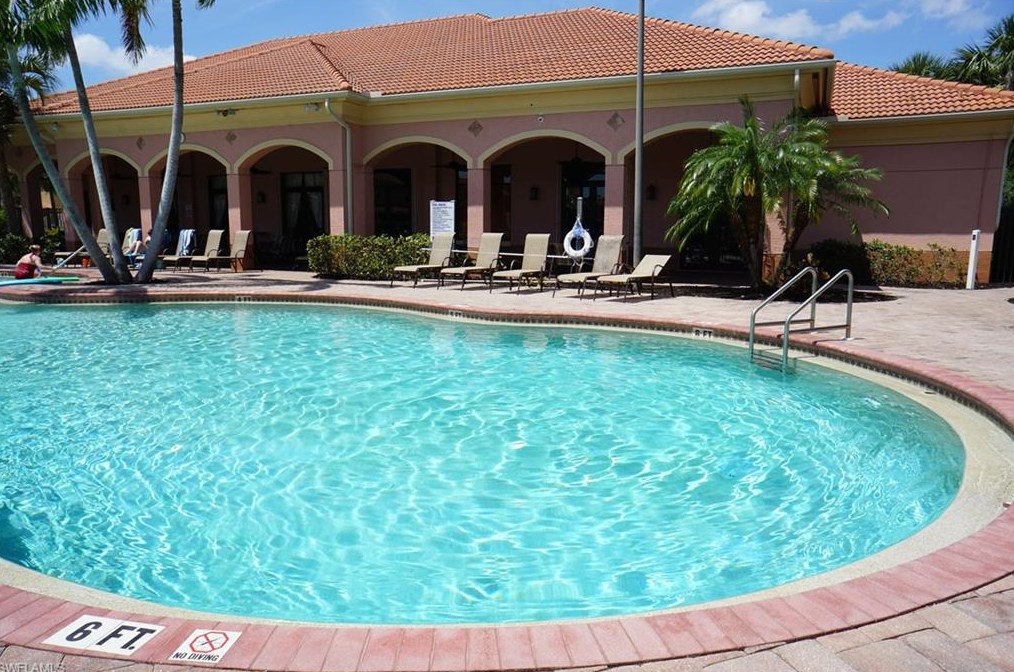 7935 Bristol Cir, Naples, FL
