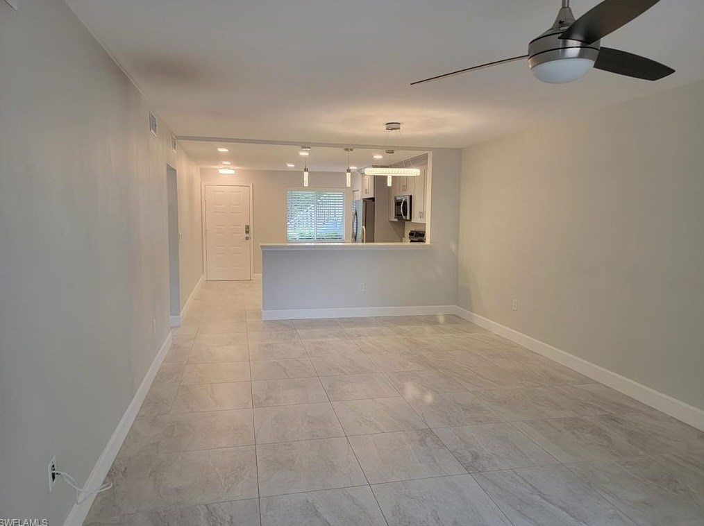 5685 Whitaker Rd #c-102, Naples, FL 34112