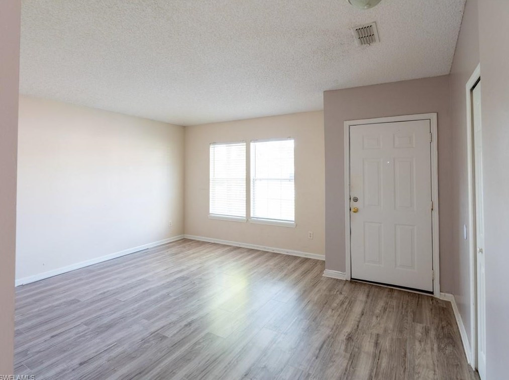 3326 International Village Ct, Jacksonville FL  32277-0991 exterior