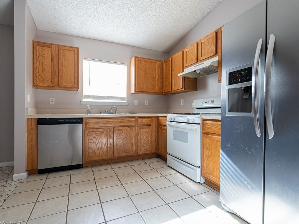 3326 International Village Ct, Jacksonville FL  32277-0991 exterior