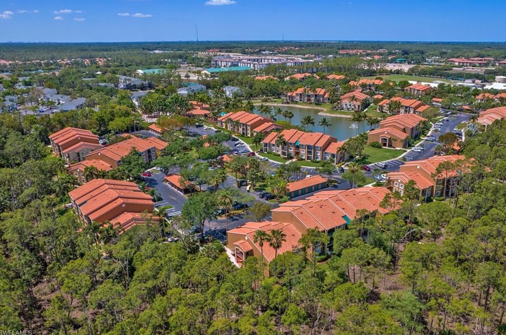 1250 Wildwood Lakes Blvd #305, Naples, FL 34104