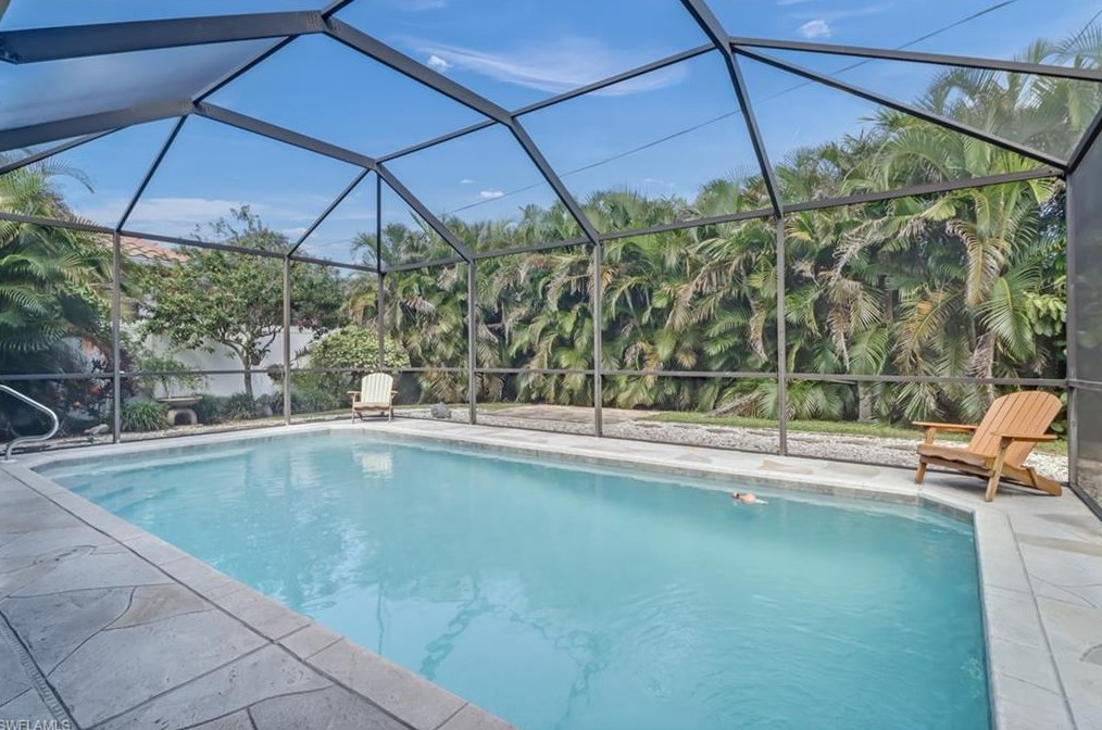619 98th Ave N, Naples, FL 34108