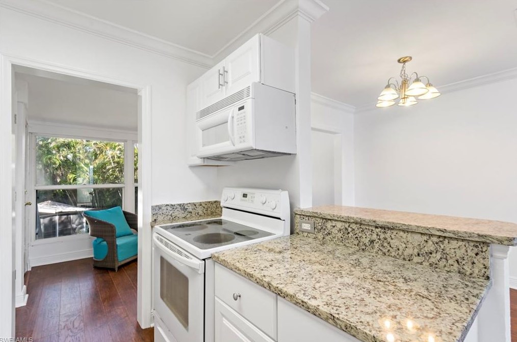 861 Courtington Ln, Fort Myers, FL 33919-3201