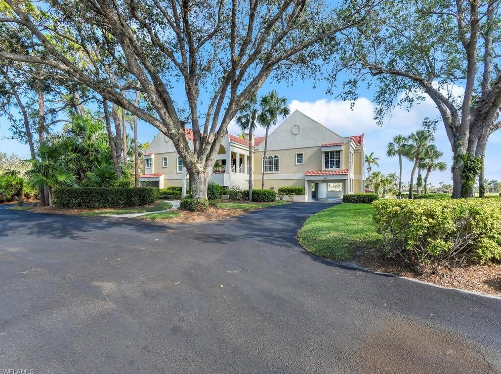 4400 Yacht Harbor Dr #112, Naples, FL