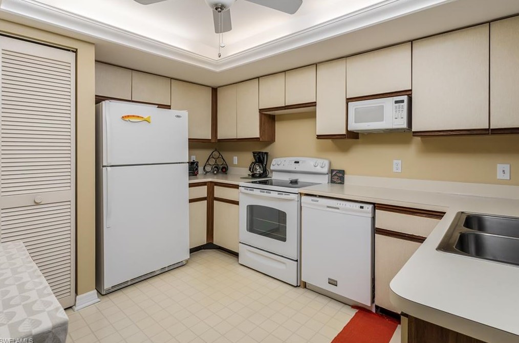 809 Augusta Blvd #809-6, Naples, FL 34113