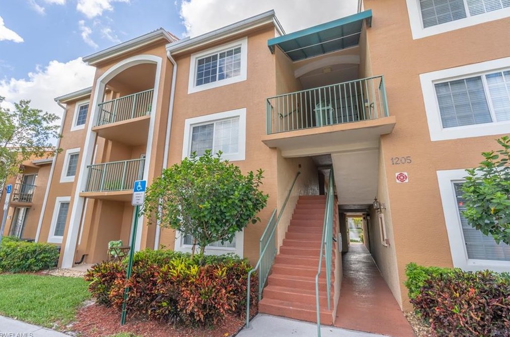 1205 Wildwood Lakes Blvd #5-303, Naples, FL 34104