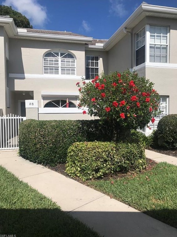 13061 Hamilton Harbour Dr Apt R8, Naples, FL 34110