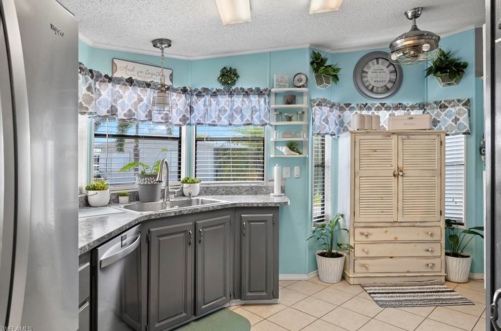 14513 Nathan Hale Ln, Fort Myers FL  33917-9041 exterior